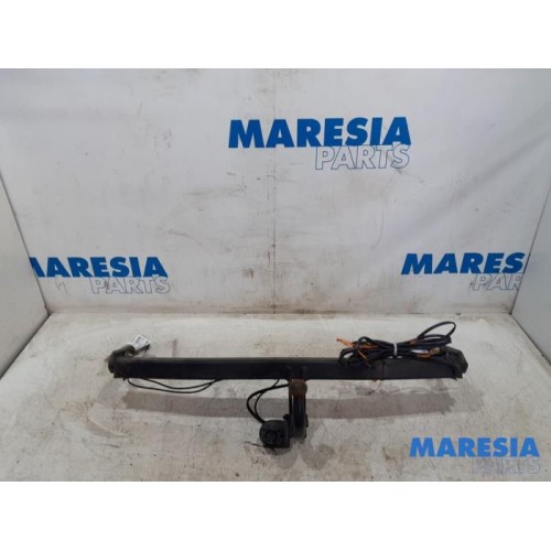 Renault - Grand Scenic - Towbar