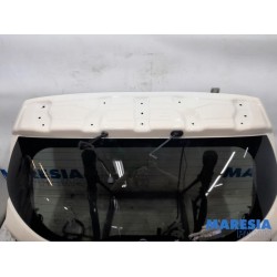Renault - Captur - Tailgate