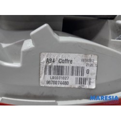 Peugeot - 2008 - Achterlicht links