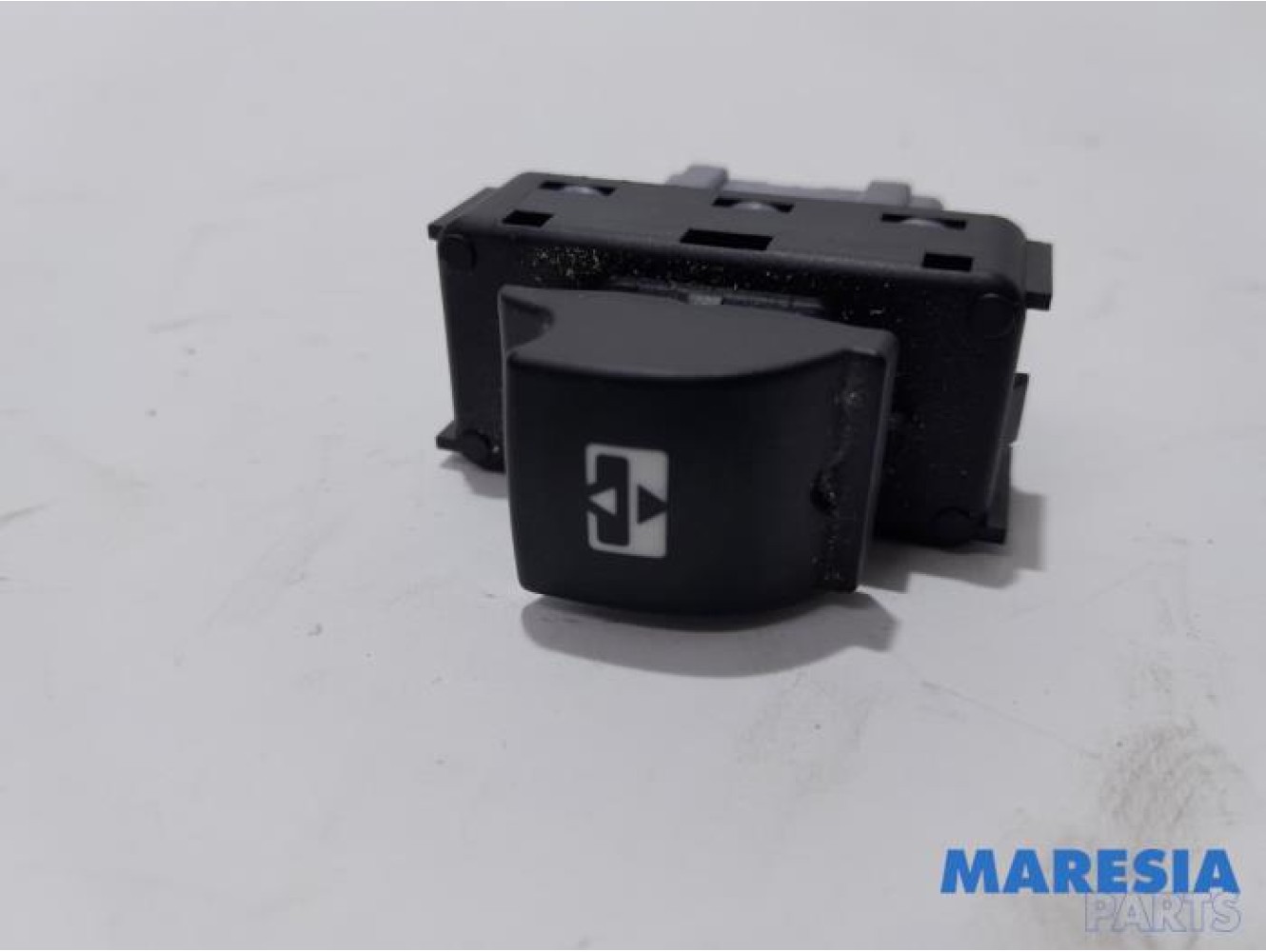 Peugeot - 2008 - Switch