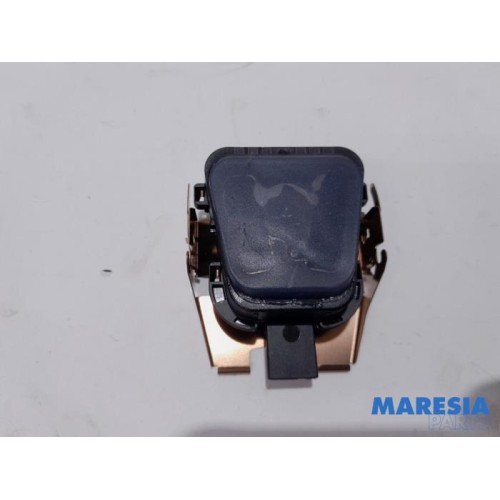 Peugeot - 2008 - Rain sensor