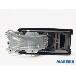 Renault - Grand Scenic - Middle console