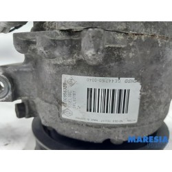 Renault - Grand Scenic - Air conditioning pump