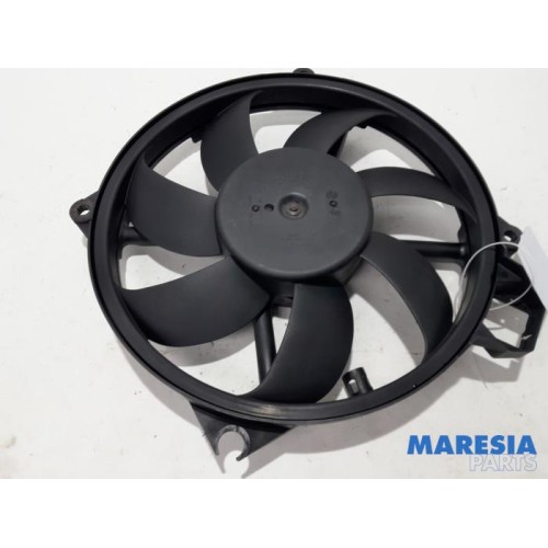 Renault - Grand Scenic - Fan motor