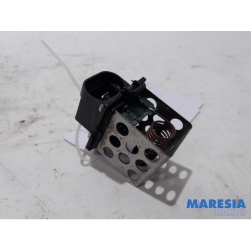 Renault - Grand Scenic - Cooling fan resistor