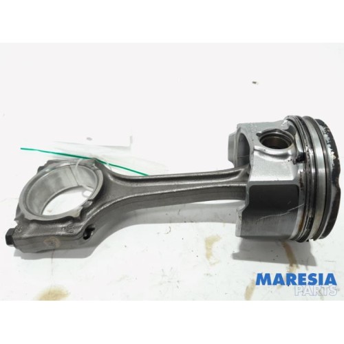 Lancia - Delta - Piston