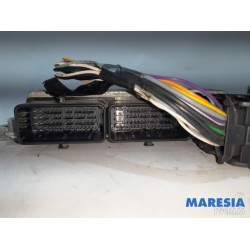 Renault - Clio - Engine management computer