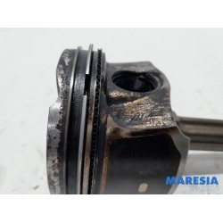 Renault - Captur - Piston