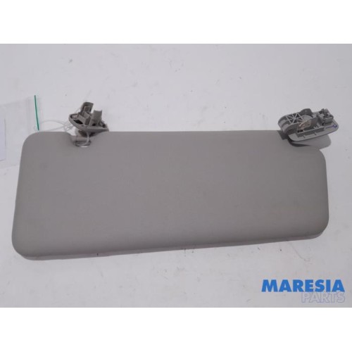 Renault - Clio - Sun visor