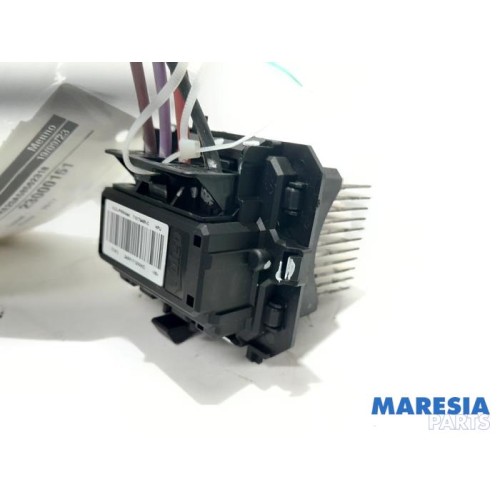 Renault - Clio - Heater resistor