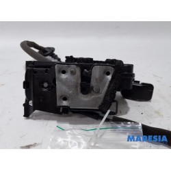 Renault - Clio - Front door lock mechanism 4-door, right
