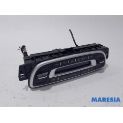 Renault - Grand Scenic - Heater control panel