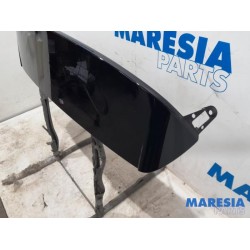 Renault - Captur - Spoiler tailgate