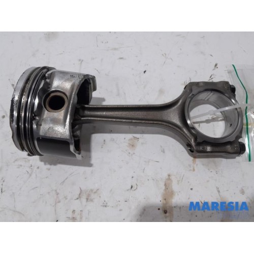 Alfa Romeo - Mito - Piston