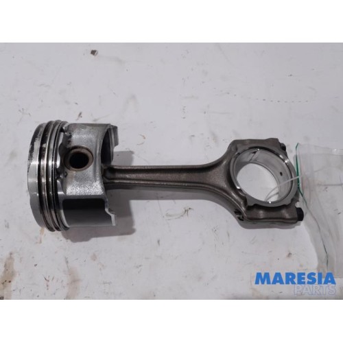 Alfa Romeo - Mito - Piston