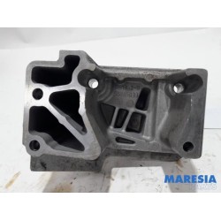 Alfa Romeo - Mito - Engine mount