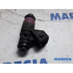 Renault - Clio - Injector (petrol injection)