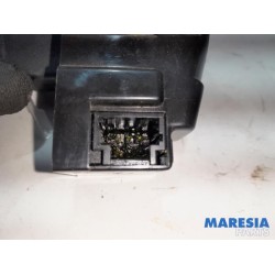 Citroen - C4 Grand Picasso - Tailgate lock mechanism
