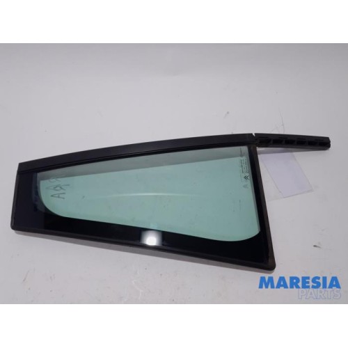 Citroen - C4 Grand Picasso - Rear quarter light, left right