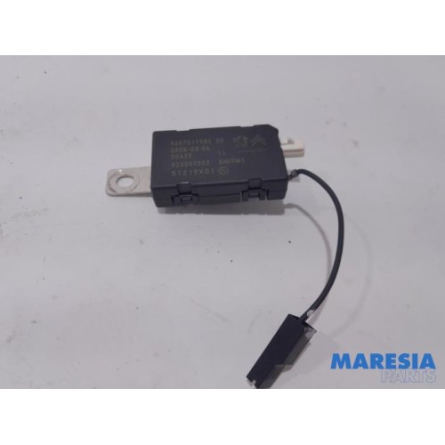 Citroen - C4 Grand Picasso - Antenna Amplifier