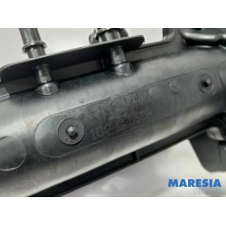 Renault - Megane - Intake manifold