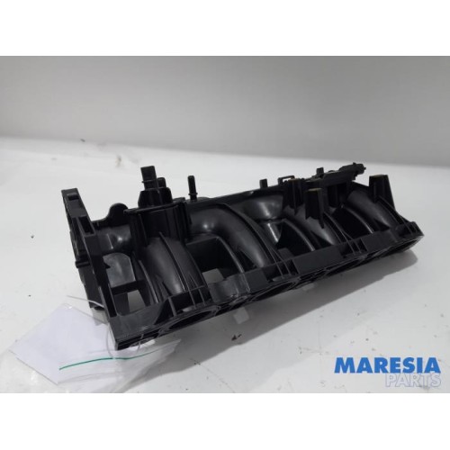 Renault - Megane - Intake manifold