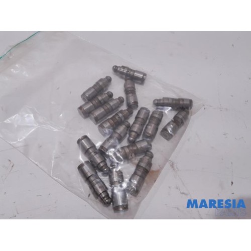Renault - Megane - Tappet
