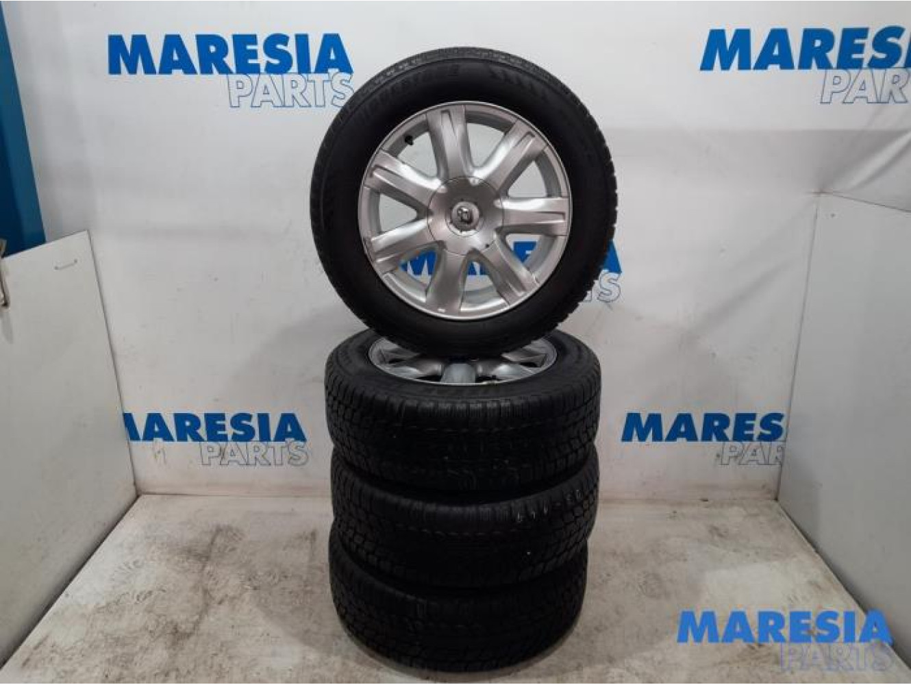 Renault - Grand Scenic - Velgen set + banden