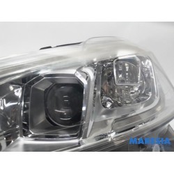 Peugeot - 208 - Koplamp links