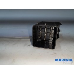 Peugeot - 2008 - Glow plug relay