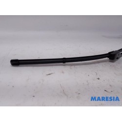 Peugeot - 2008 - Front wiper arm