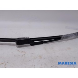 Peugeot - 2008 - Front wiper arm