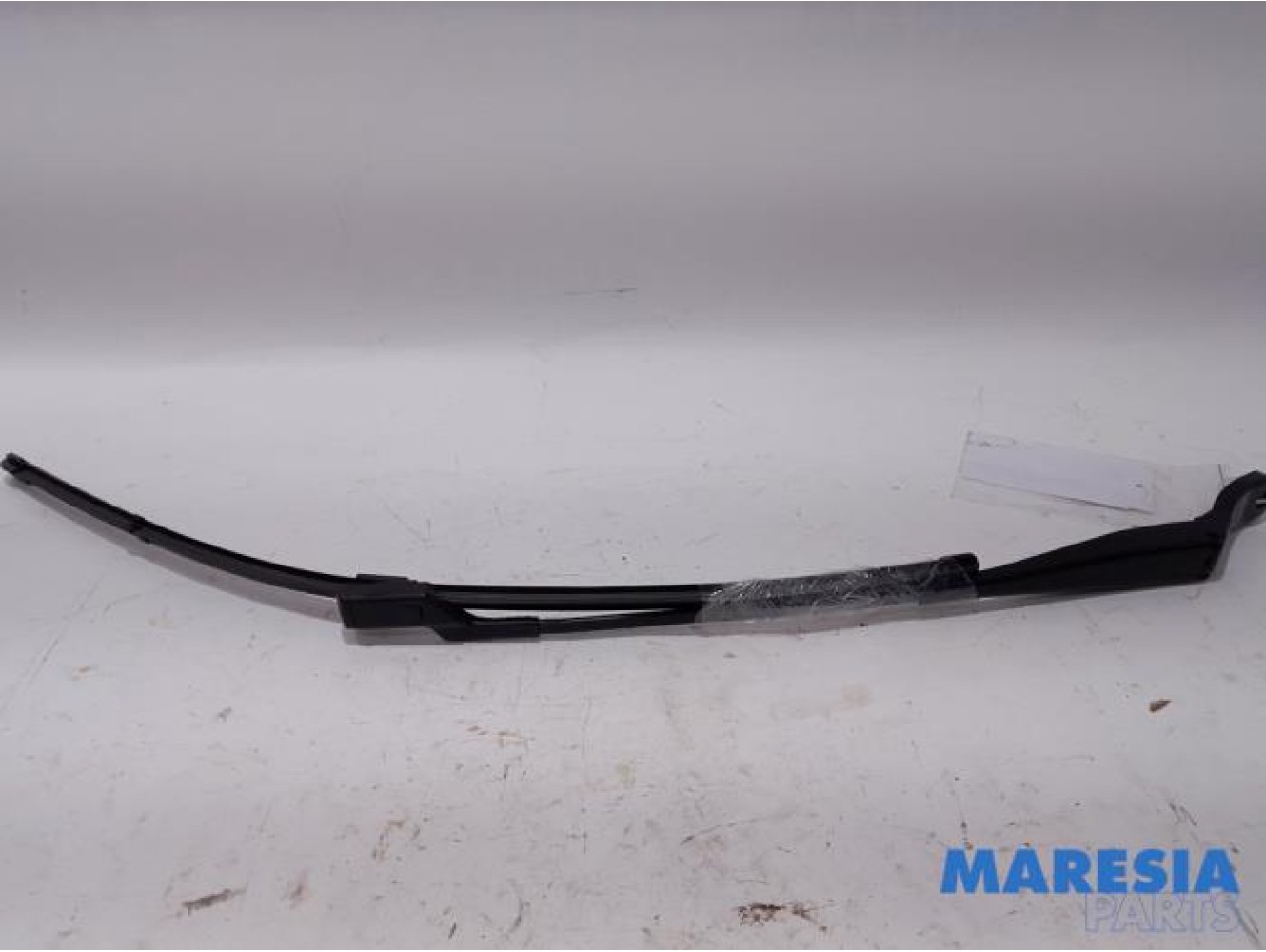 Peugeot - 2008 - Front wiper arm