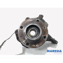 Peugeot - 2008 - Achsschenkel links vorne