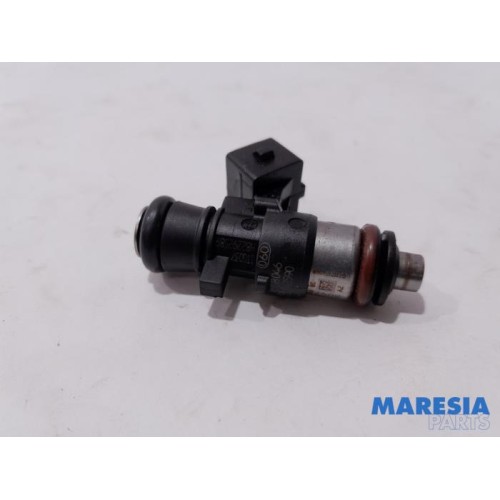 Renault - Clio - Injecteur (injection essence)