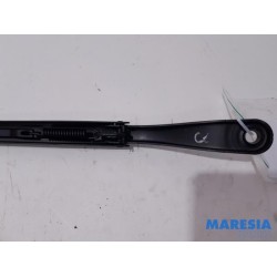 Renault - Megane - Front wiper arm