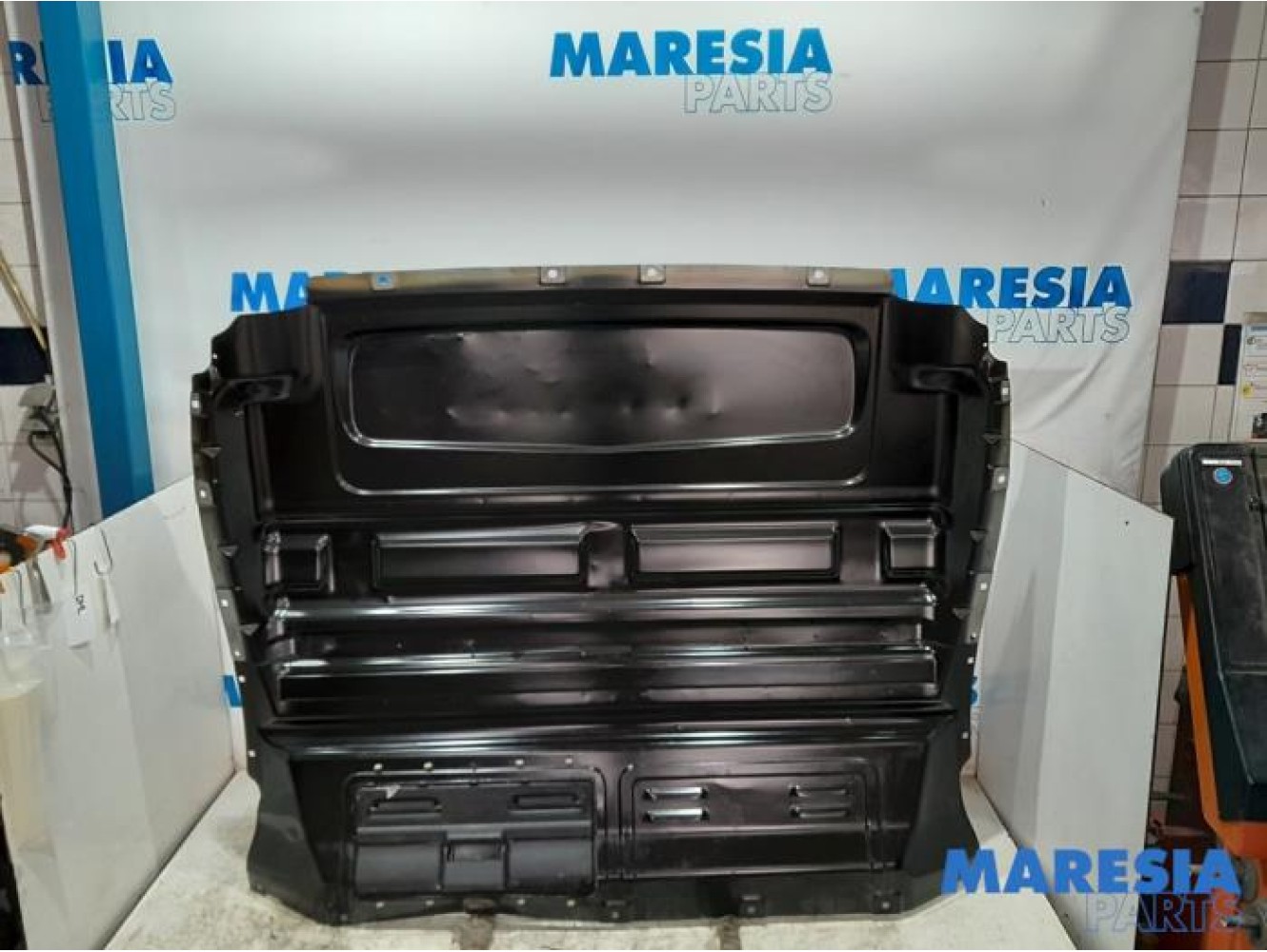 Renault - Trafic - Cabin bulkhead