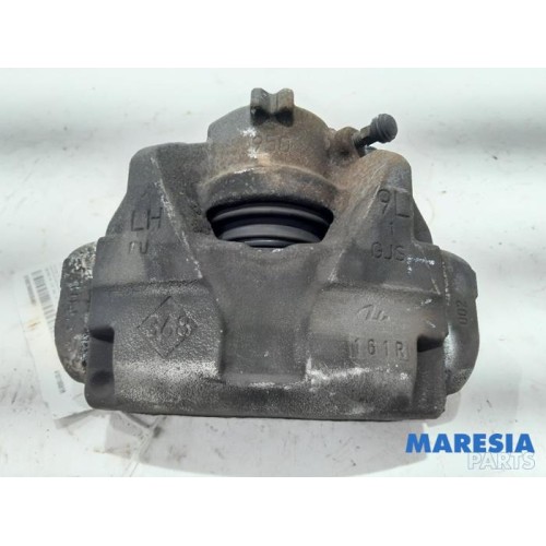 Renault - Megane - Front brake calliper, left