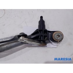 Renault - Megane - Wiper mechanism