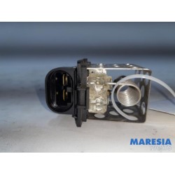 Renault - Megane - Cooling fan resistor