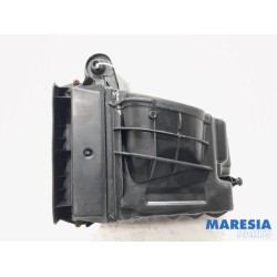 Renault - Megane - Air box
