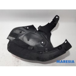 Renault - Clio - Wheel arch liner