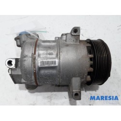 Renault - Clio - Air conditioning pump