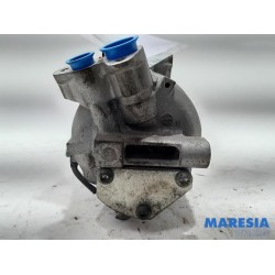 Renault - Clio - Air conditioning pump