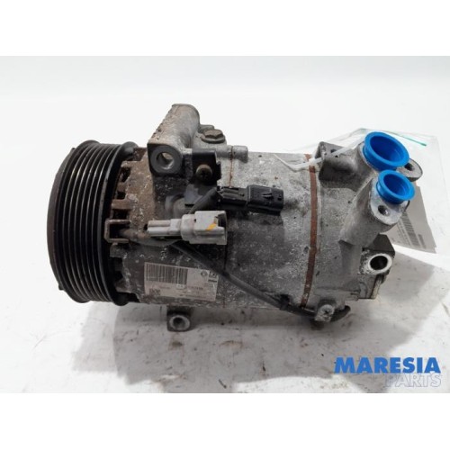 Renault - Clio - Air conditioning pump