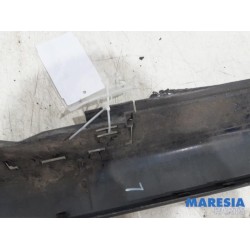 Peugeot - 208 - Zijskirt links