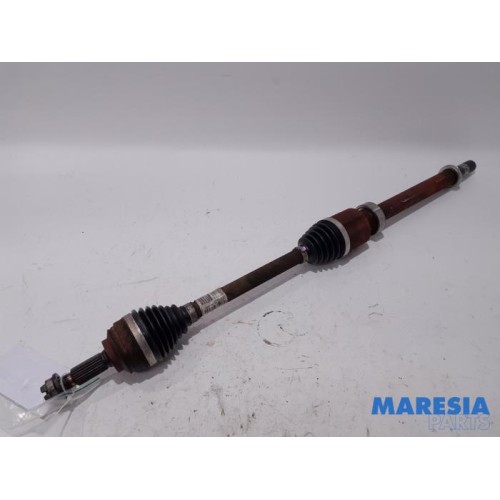 Renault - Clio - Front drive shaft, right