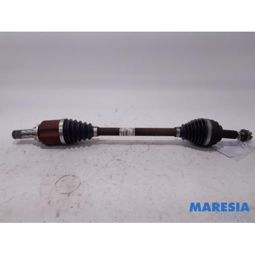 Renault - Clio - Front drive shaft, left