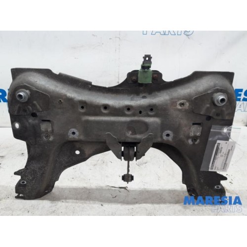 Renault - Clio - Subframe