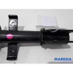 Renault - Clio - Front shock absorber rod, right